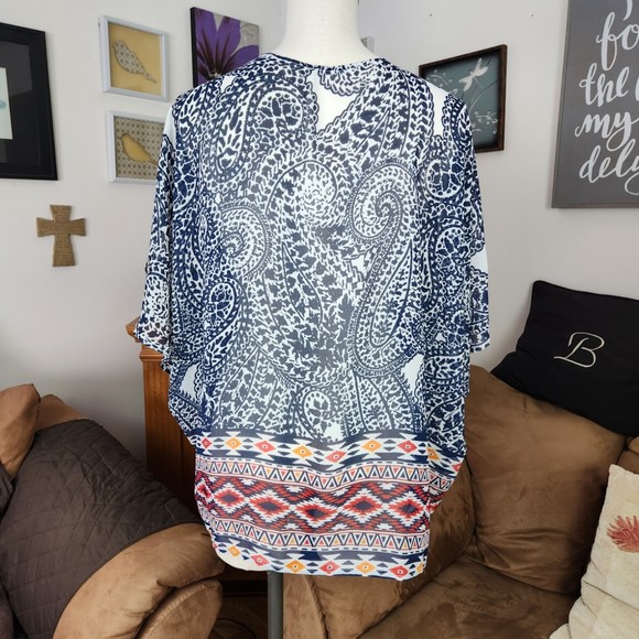 Trixxi Clothing Co Open Front Semi Sheer Cover Topper Top - Picture 2 of 4